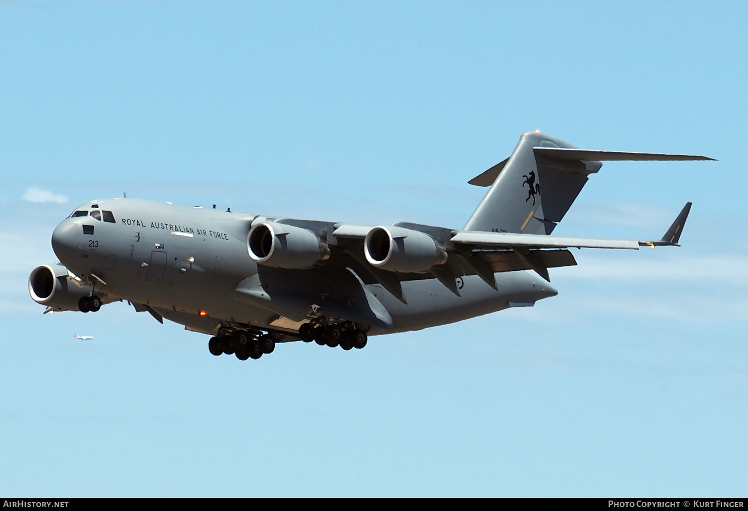 Aircraft Photo of A41-213 | Boeing C-17A Globemaster III | Australia - Air Force | AirHistory.net #541623