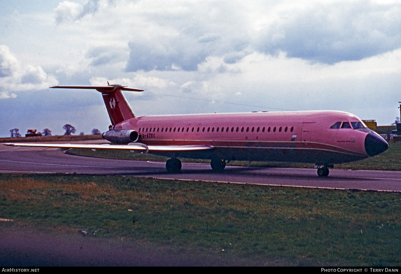 Aircraft Photo of G-AZEC | BAC 111-517FE One-Eleven | Court Line | AirHistory.net #541628