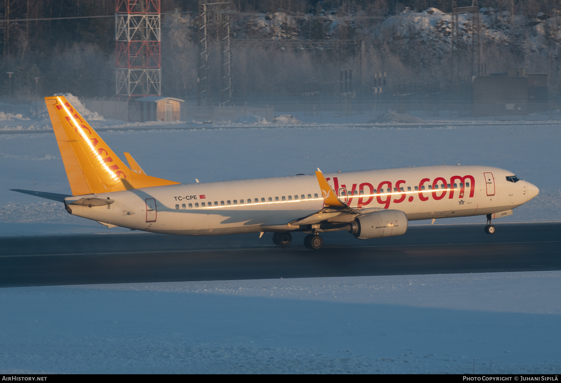 Aircraft Photo of TC-CPE | Boeing 737-82R | Pegasus Airlines | AirHistory.net #541713