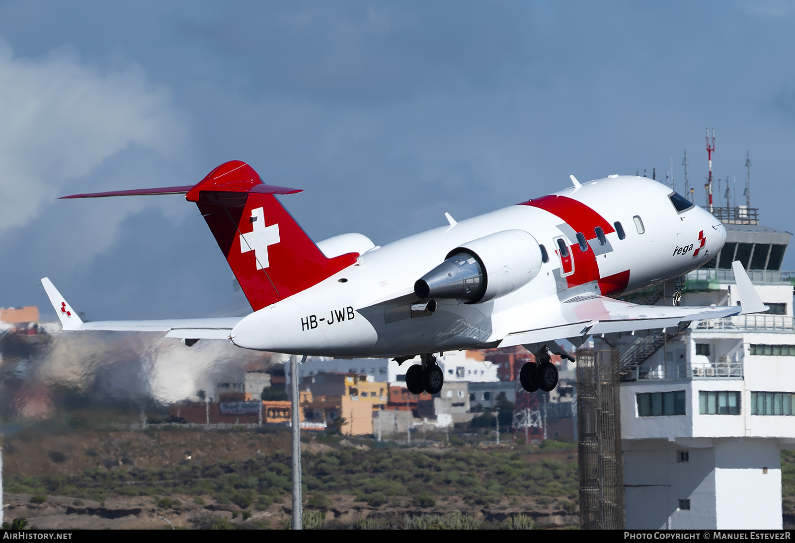 Aircraft Photo of HB-JWB | Bombardier Challenger 650 (CL-600-2B16) | REGA - Swiss Air Ambulance | AirHistory.net #541795