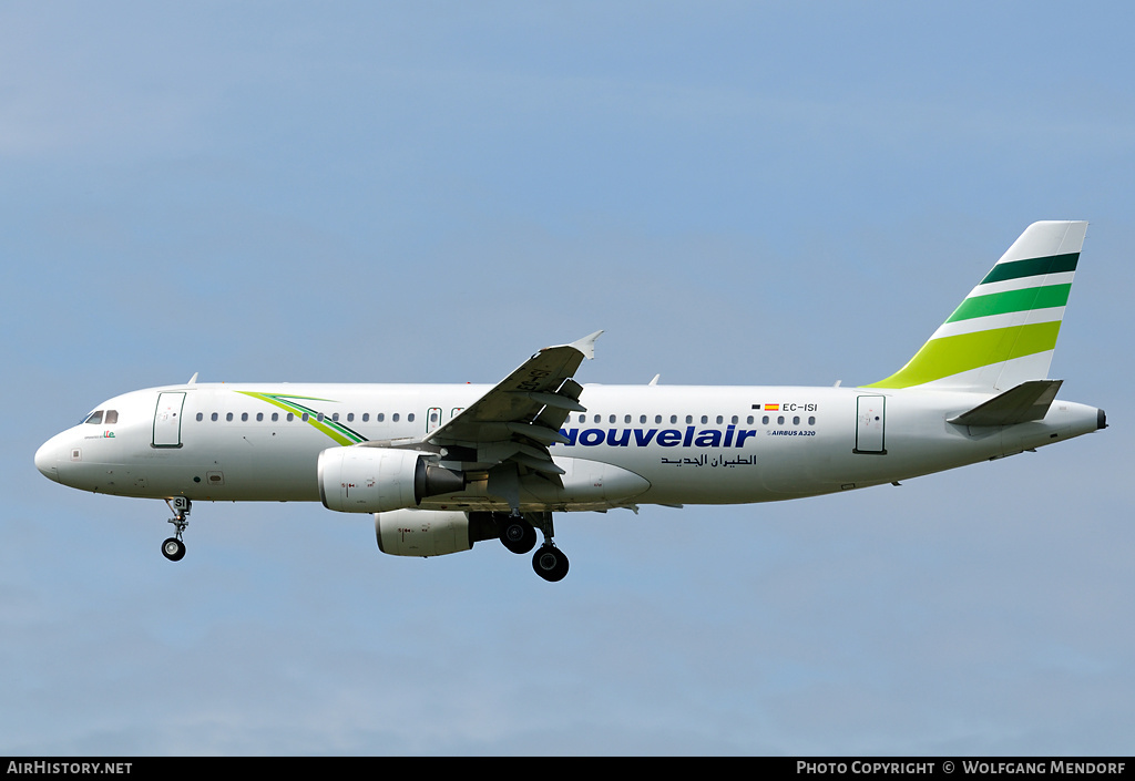 Aircraft Photo of EC-ISI | Airbus A320-214 | Nouvelair Tunisie | AirHistory.net #541822