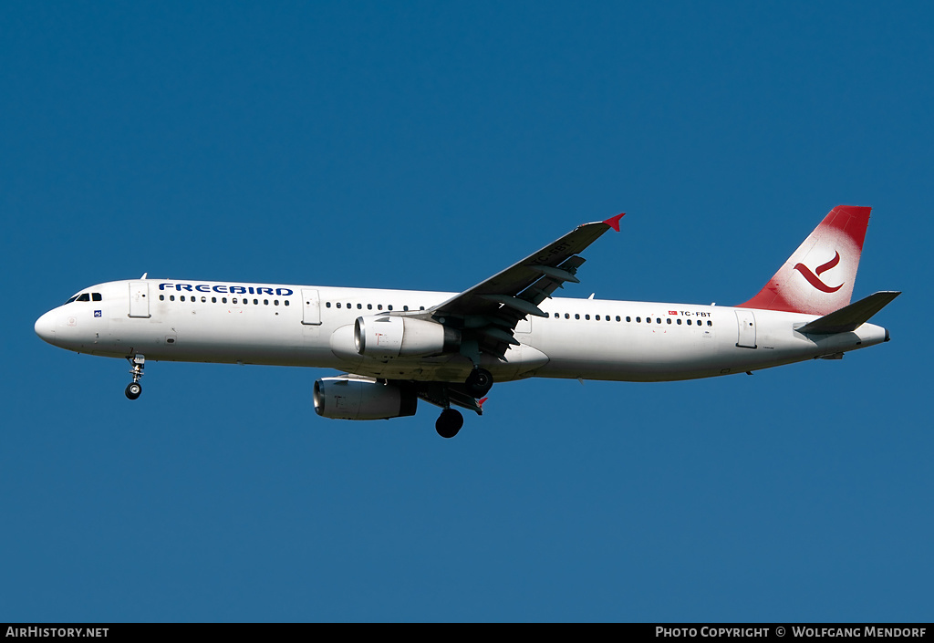 Aircraft Photo of TC-FBT | Airbus A321-131 | Freebird Airlines | AirHistory.net #541858