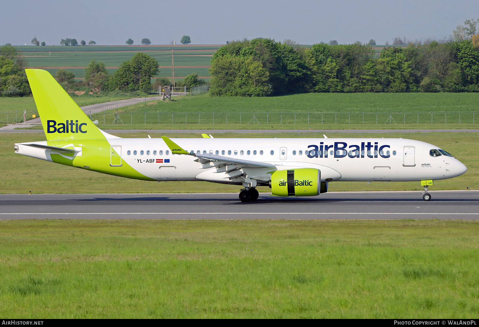Aircraft Photo of YL-ABF | Airbus A220-371 (BD-500-1A11) | AirBaltic | AirHistory.net #541905