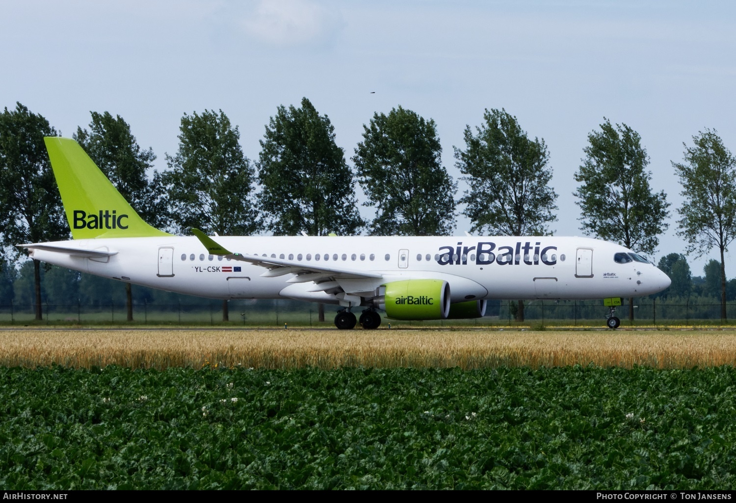 Aircraft Photo of YL-CSK | Airbus A220-371 (BD-500-1A11) | AirBaltic | AirHistory.net #541974
