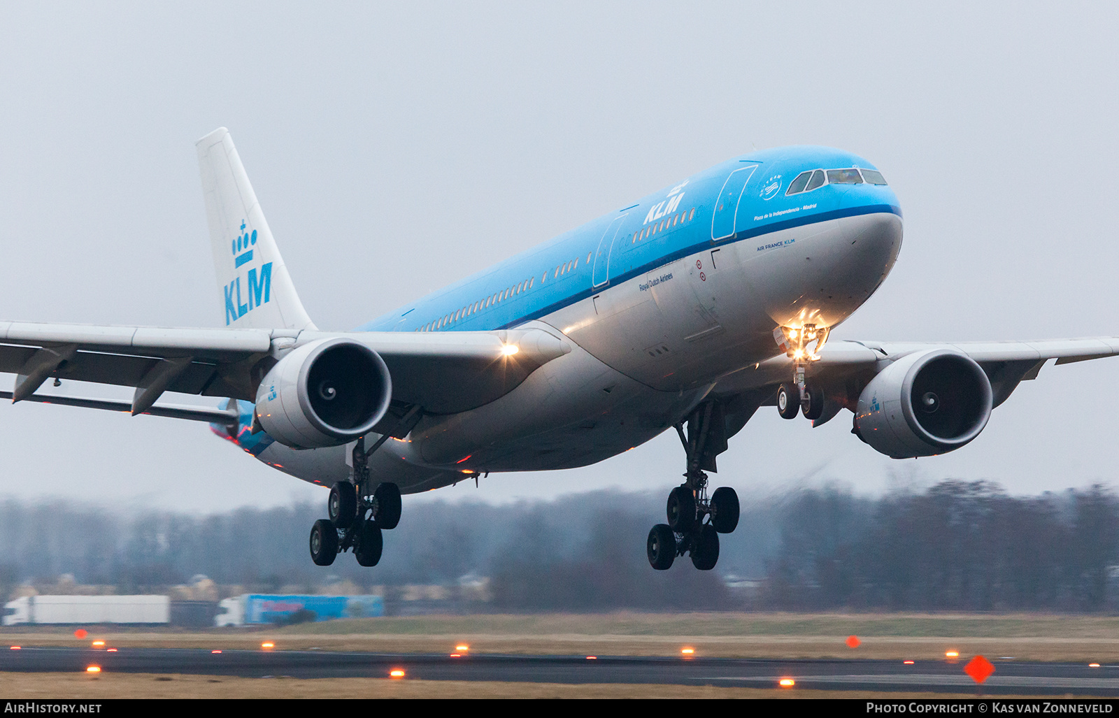 Aircraft Photo of PH-AOI | Airbus A330-203 | KLM - Royal Dutch Airlines | AirHistory.net #541975