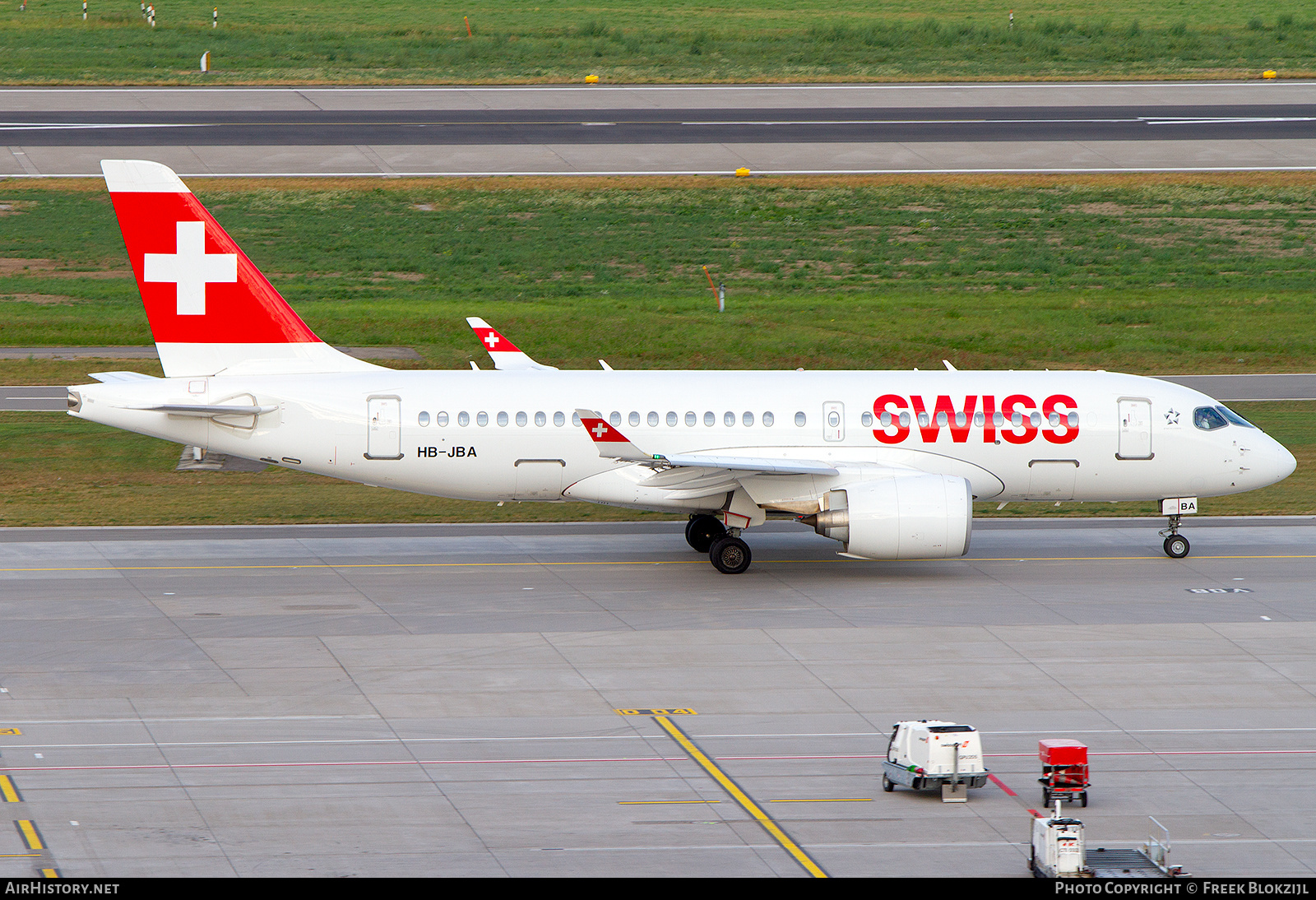 Aircraft Photo of HB-JBA | Bombardier CSeries CS100 (BD-500-1A10) | Swiss International Air Lines | AirHistory.net #542022
