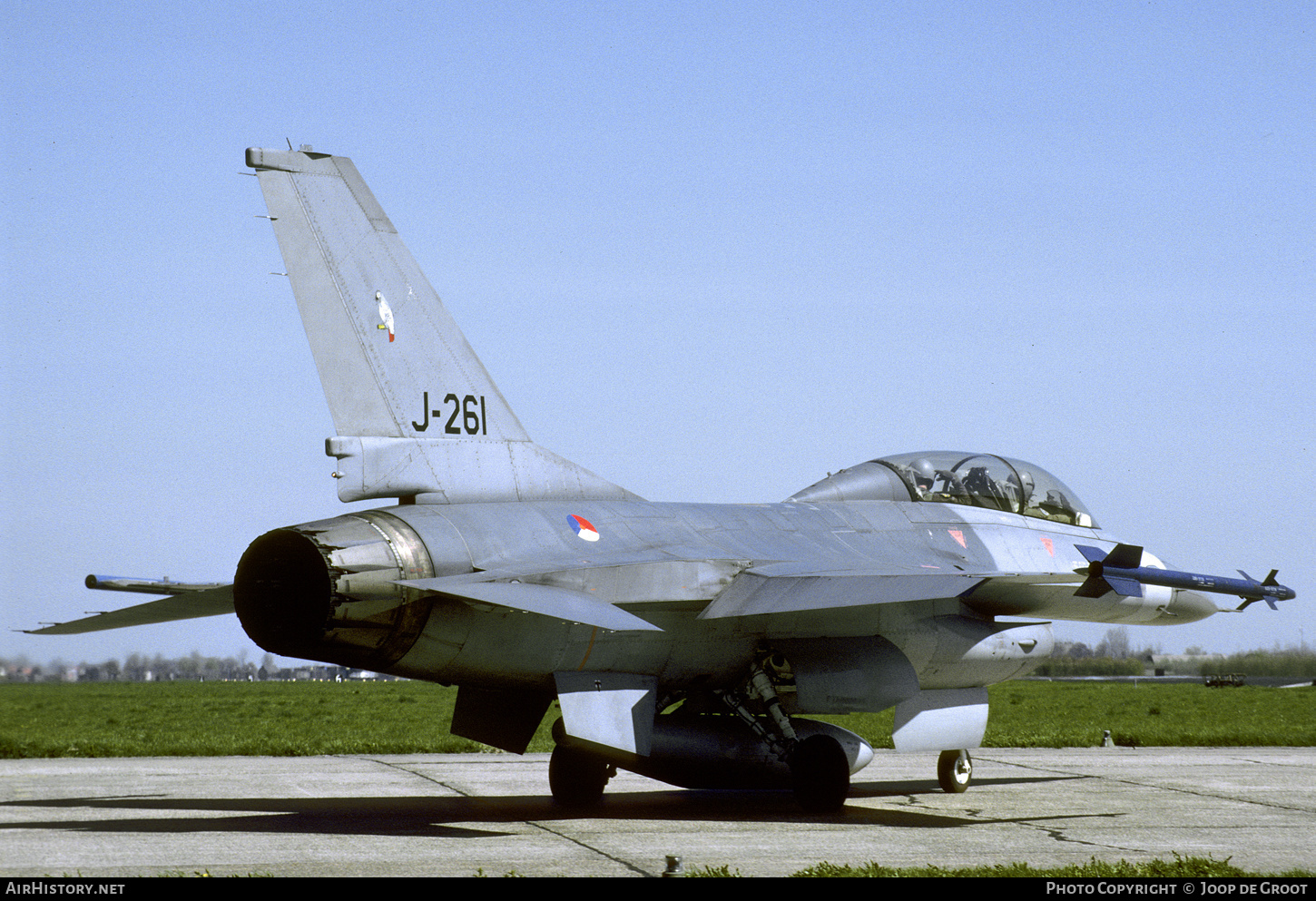 Aircraft Photo of J-261 | General Dynamics F-16B Fighting Falcon | Netherlands - Air Force | AirHistory.net #542048