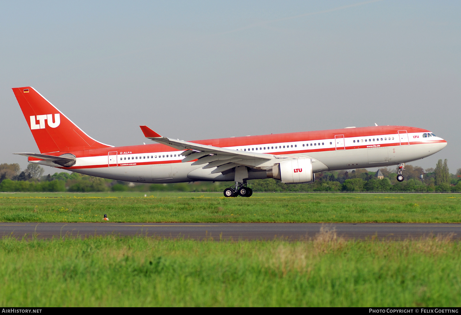 Aircraft Photo of D-ALPA | Airbus A330-223 | LTU - Lufttransport-Unternehmen | AirHistory.net #542073