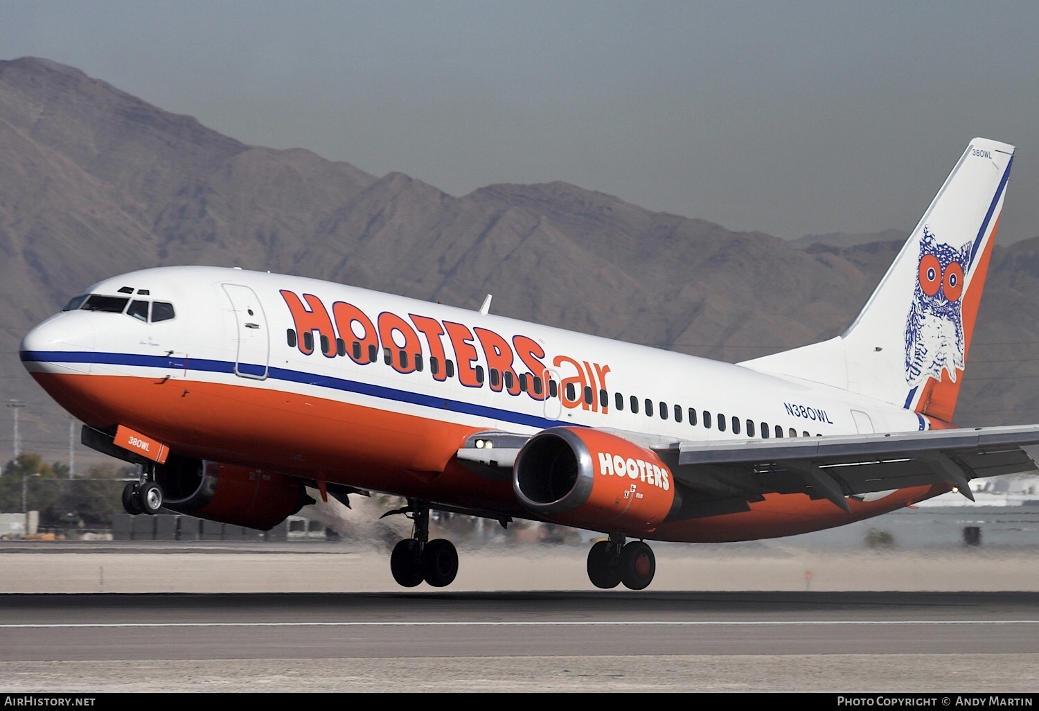 Aircraft Photo of N380WL | Boeing 737-3G7 | Hooters Air | AirHistory.net #542104