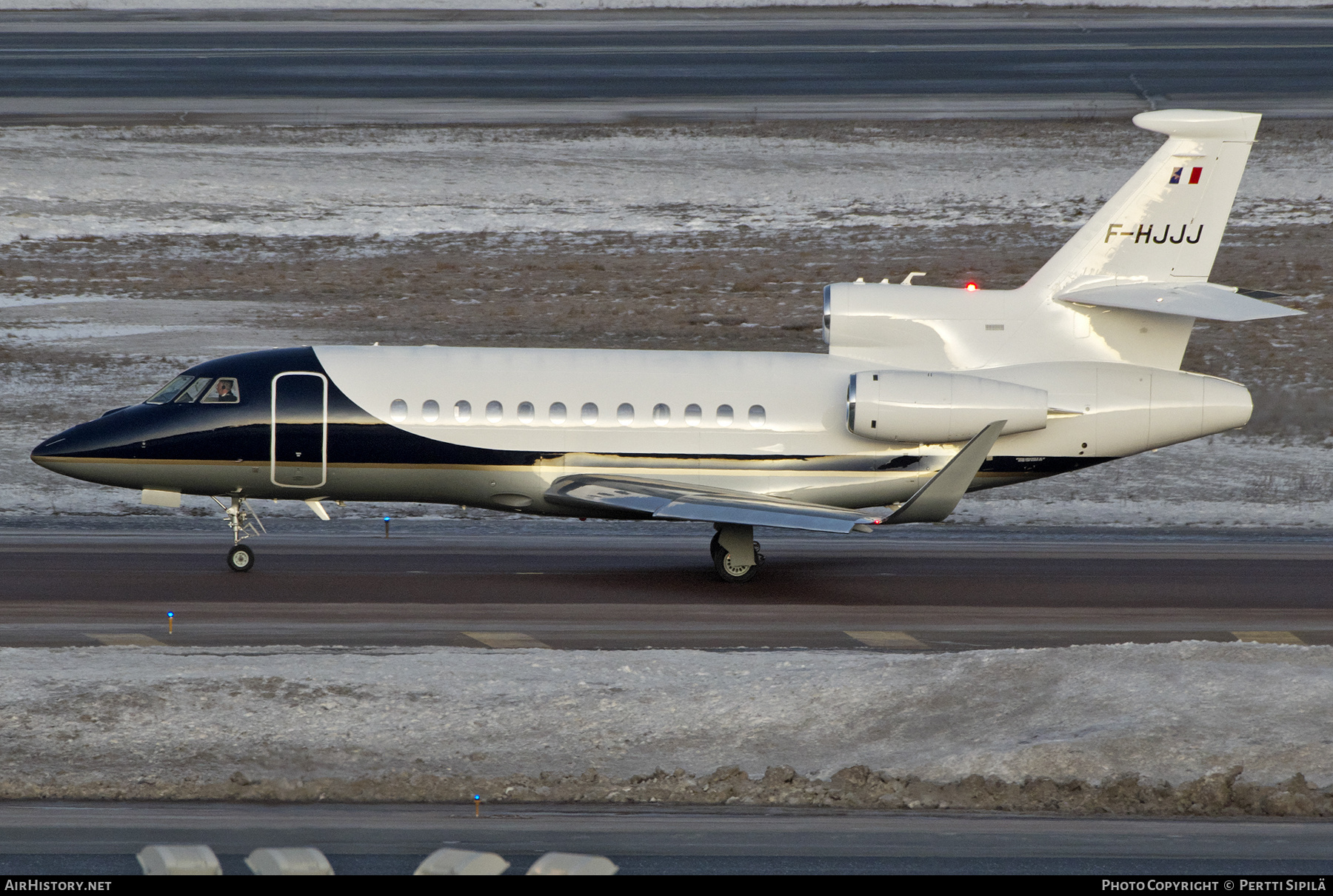 Aircraft Photo of F-HJJJ | Dassault Falcon 900LX | AirHistory.net #542131