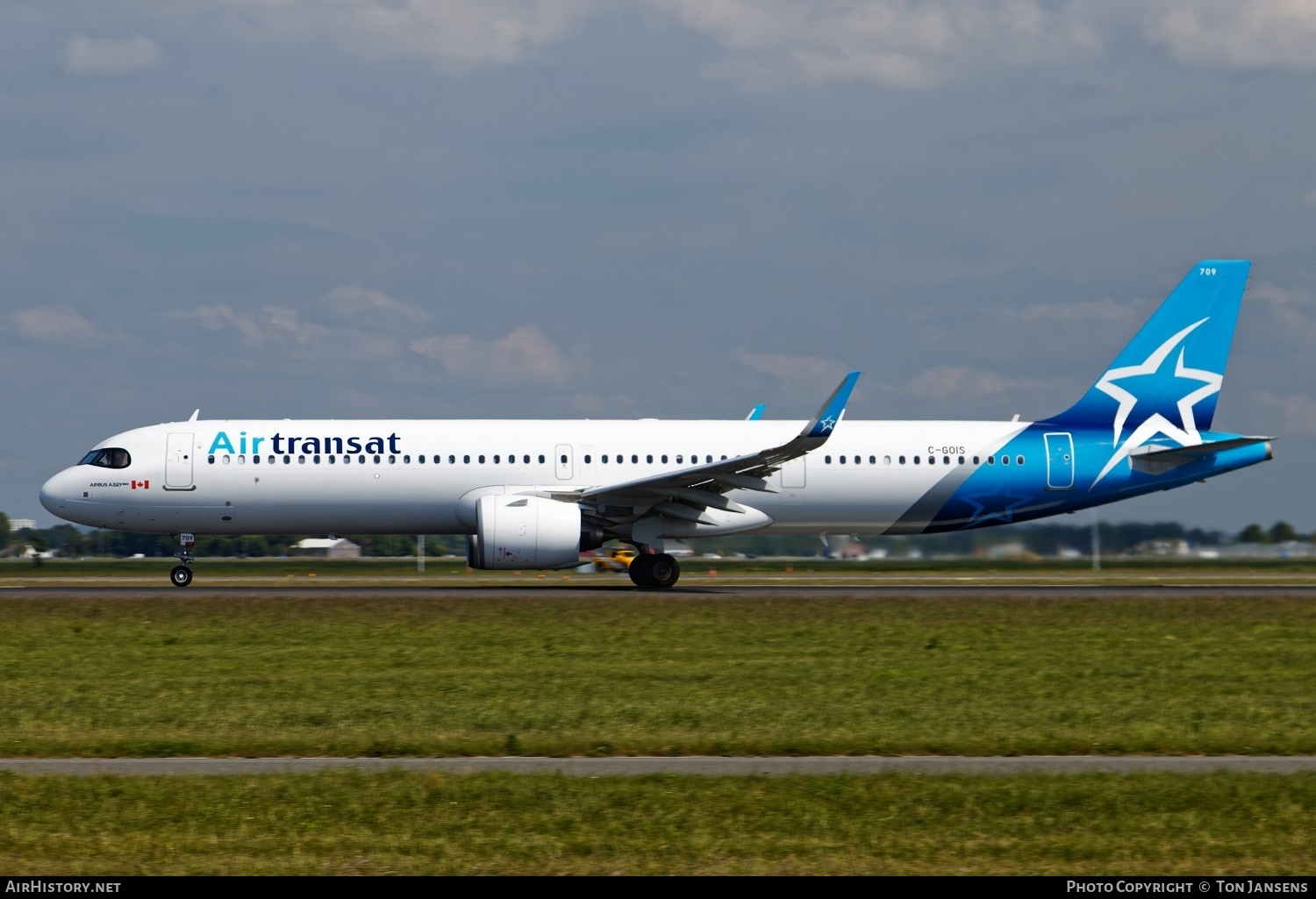 Aircraft Photo of C-GOIS | Airbus A321-271NX | Air Transat | AirHistory.net #542146