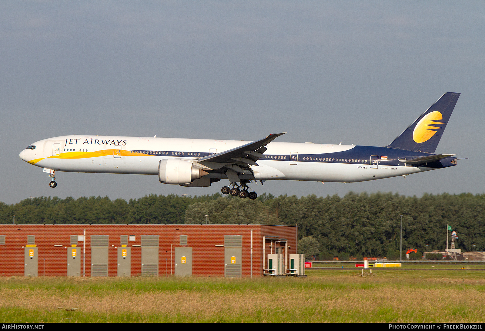 Aircraft Photo of VT-JEK | Boeing 777-35R/ER | Jet Airways | AirHistory.net #542176