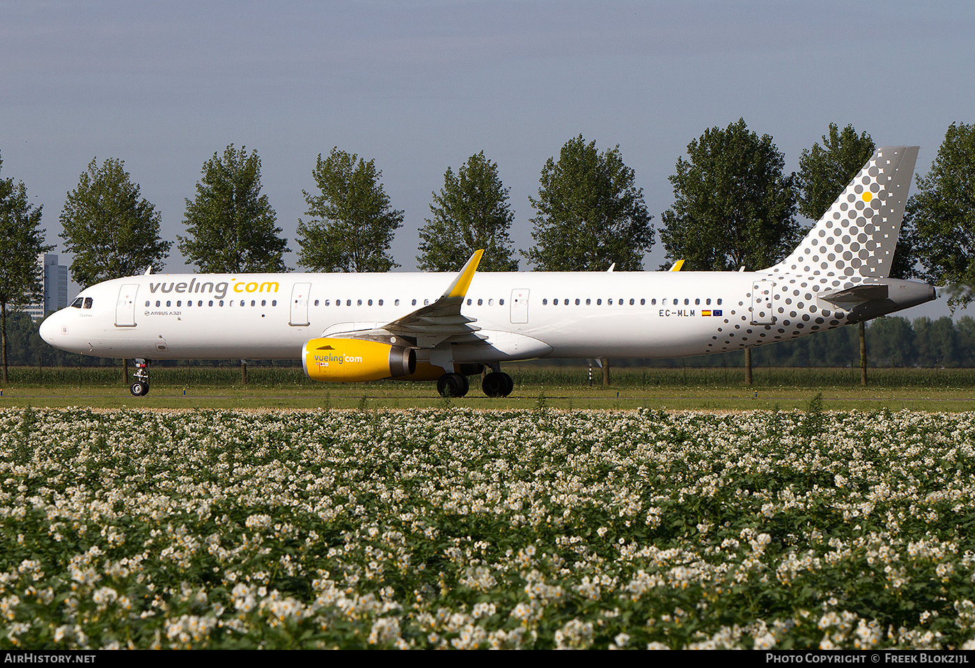 Aircraft Photo of EC-MLM | Airbus A321-231 | Vueling Airlines | AirHistory.net #542177