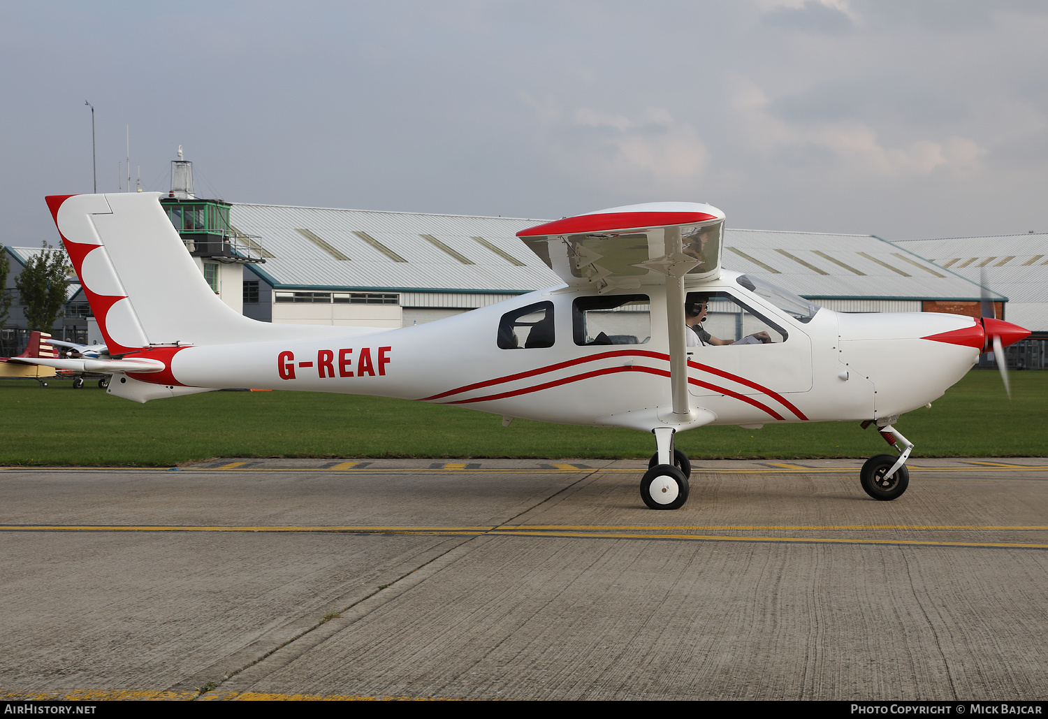 Aircraft Photo of G-REAF | Jabiru J400 | AirHistory.net #542200