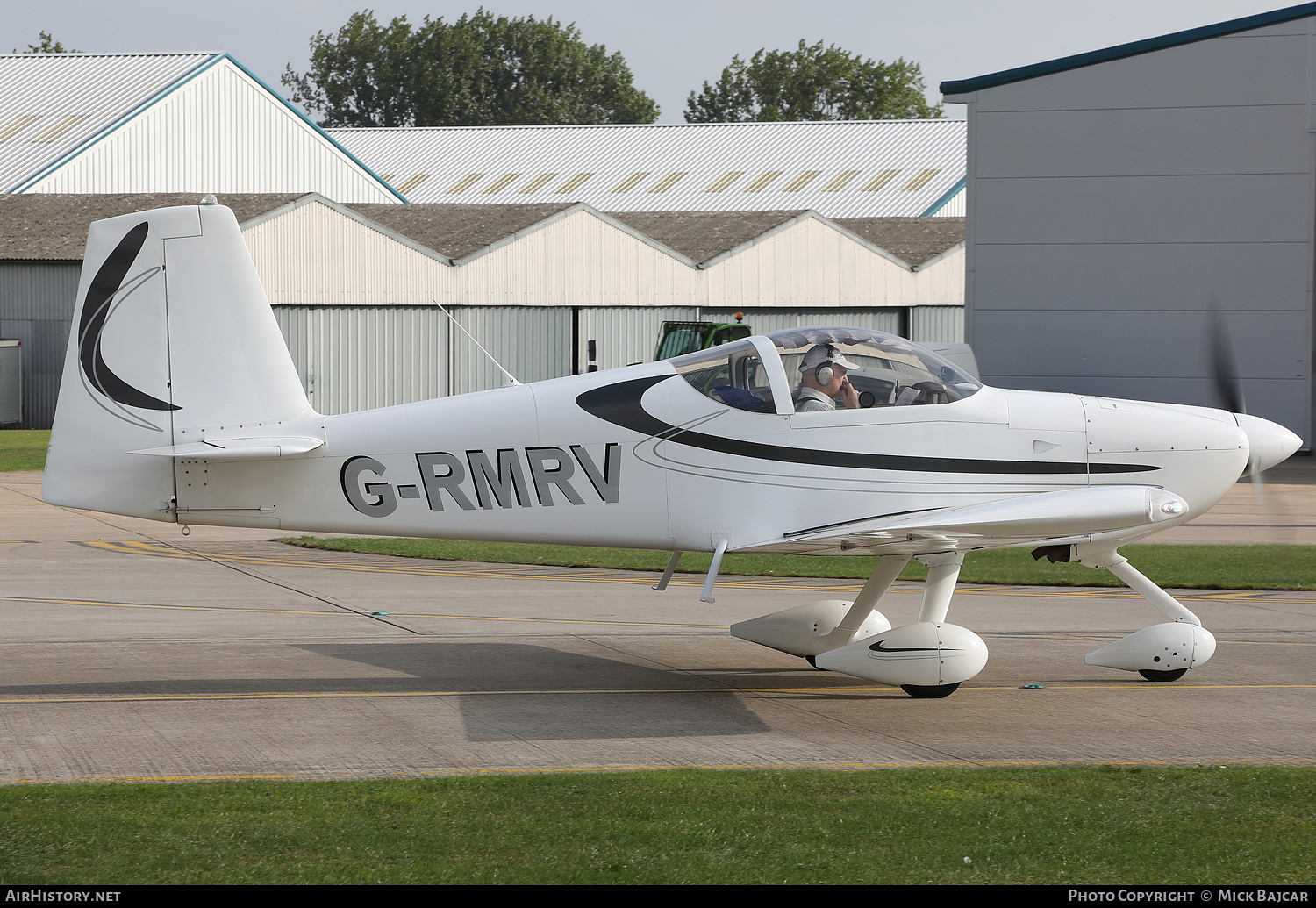 Aircraft Photo of G-RMRV | Van's RV-7A | AirHistory.net #542242