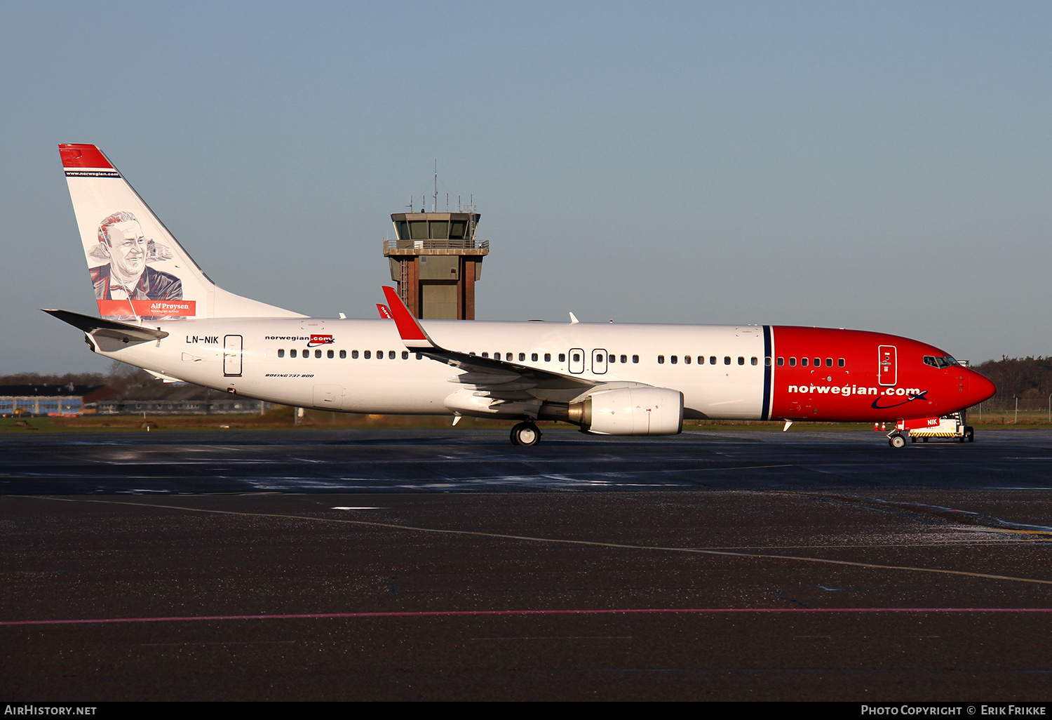Aircraft Photo of LN-NIK | Boeing 737-8FZ | Norwegian | AirHistory.net #542243
