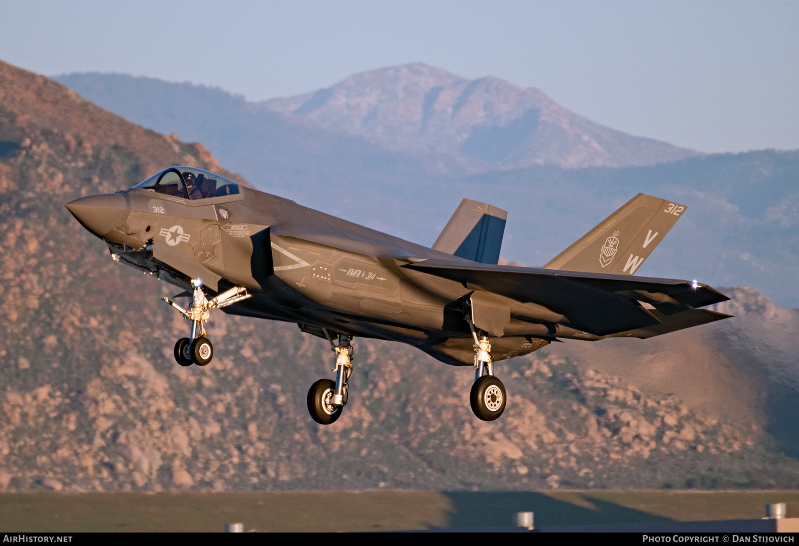 Aircraft Photo of 169788 | Lockheed Martin F-35C Lightning II | USA - Marines | AirHistory.net #542340