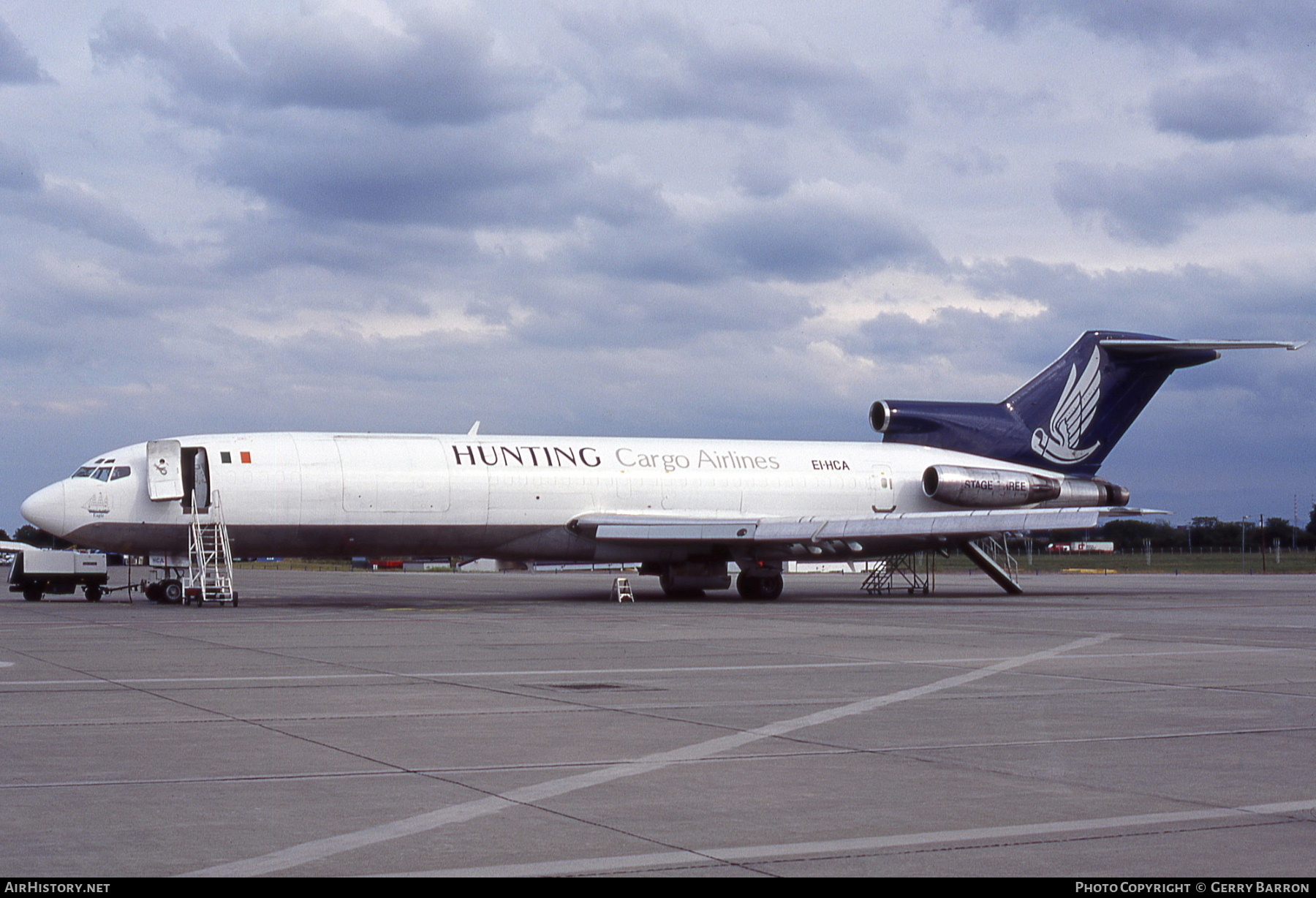 Aircraft Photo of EI-HCA | Boeing 727-225/Adv(F) | Hunting Cargo Airlines | AirHistory.net #542343