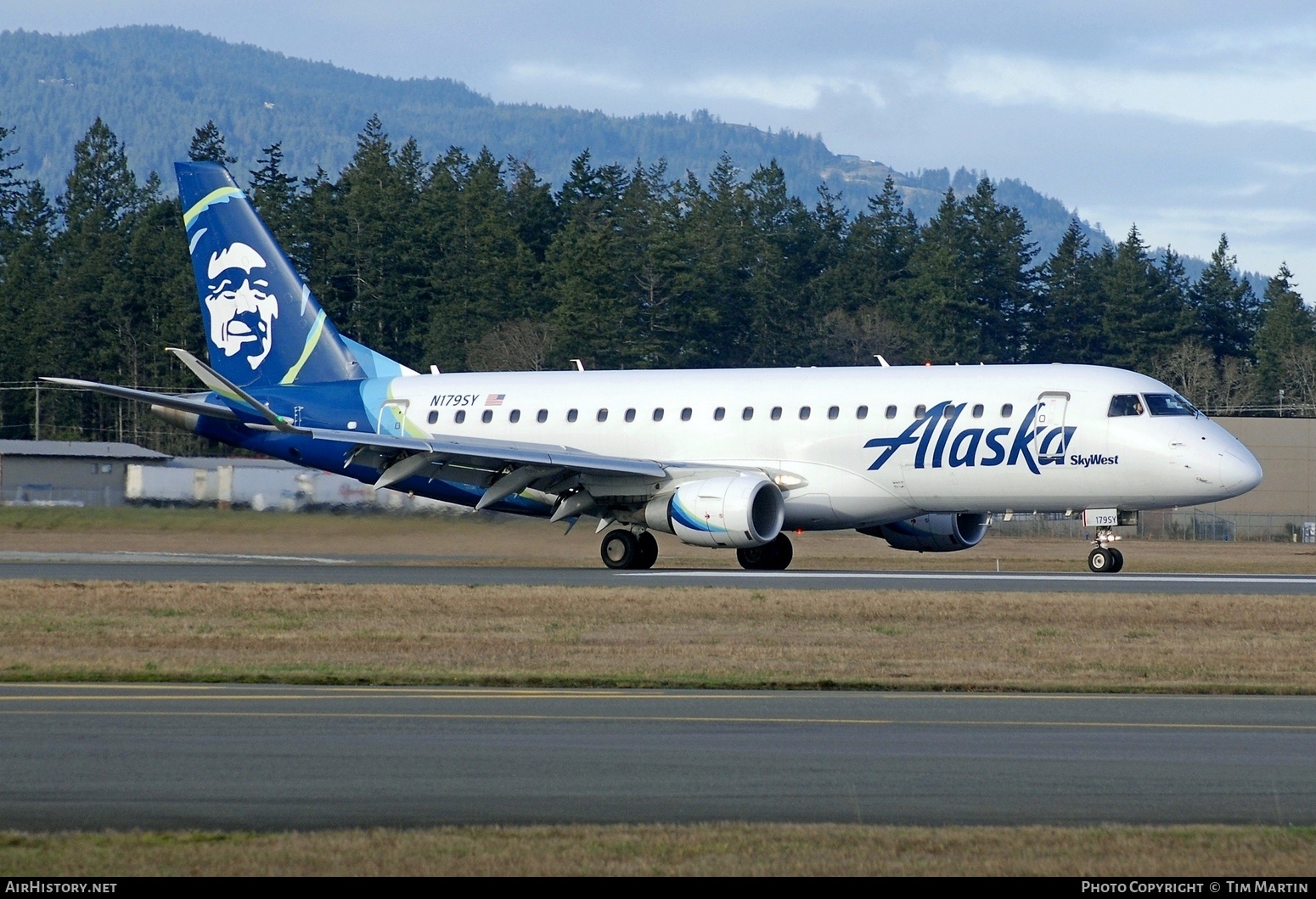 Aircraft Photo of N179SY | Embraer 175LR (ERJ-170-200LR) | Alaska Airlines | AirHistory.net #542371