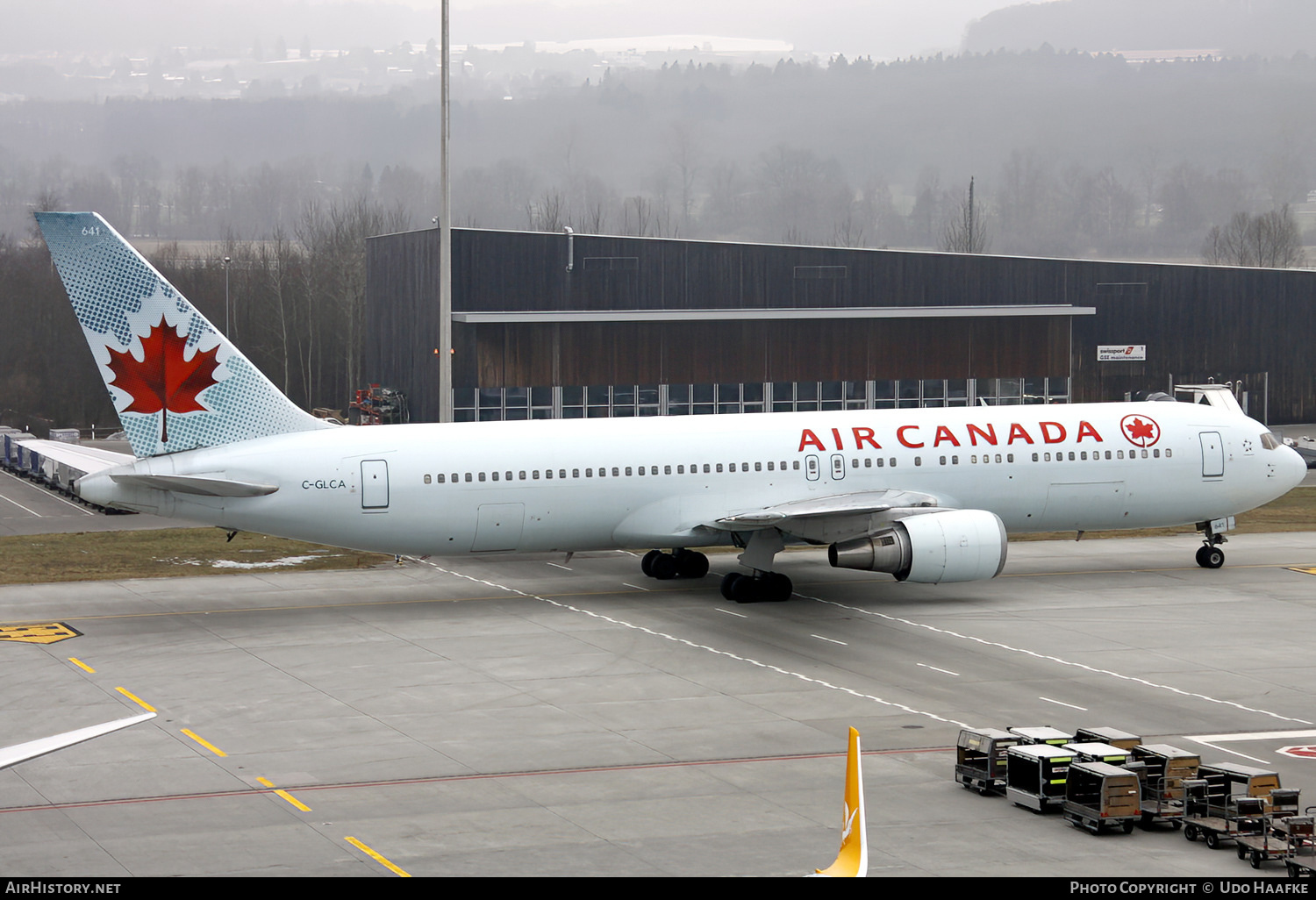 Aircraft Photo of C-GLCA | Boeing 767-375/ER | Air Canada | AirHistory.net #542385
