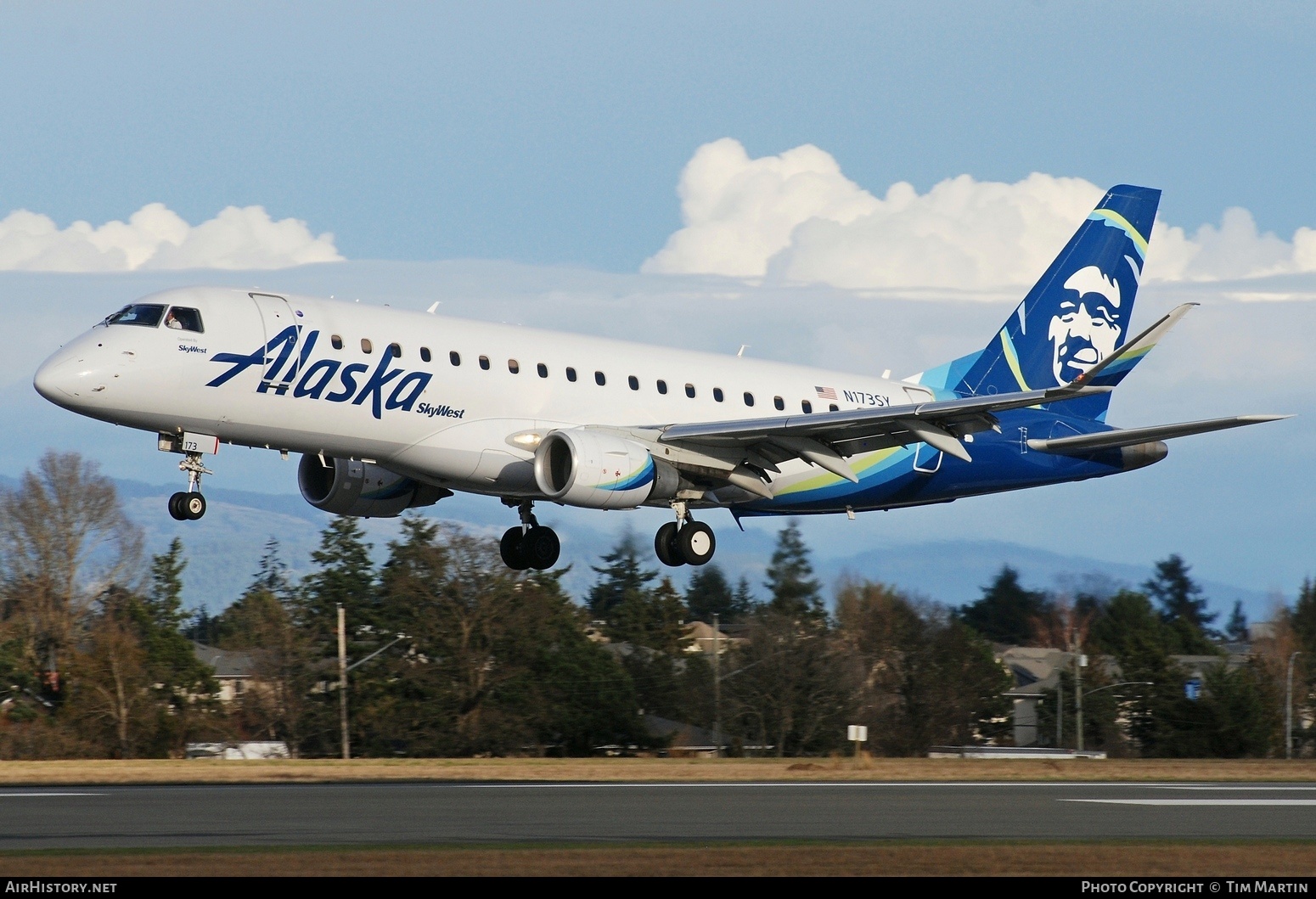 Aircraft Photo of N173SY | Embraer 175LR (ERJ-170-200LR) | Alaska Airlines | AirHistory.net #542387