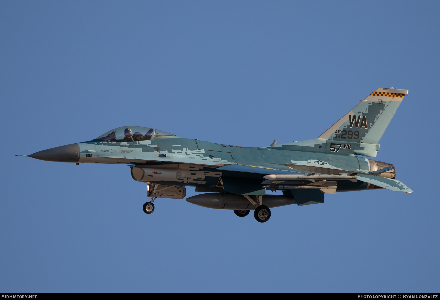 Aircraft Photo of 86-0299 / AF86-299 | General Dynamics F-16C Fighting Falcon | USA - Air Force | AirHistory.net #542414