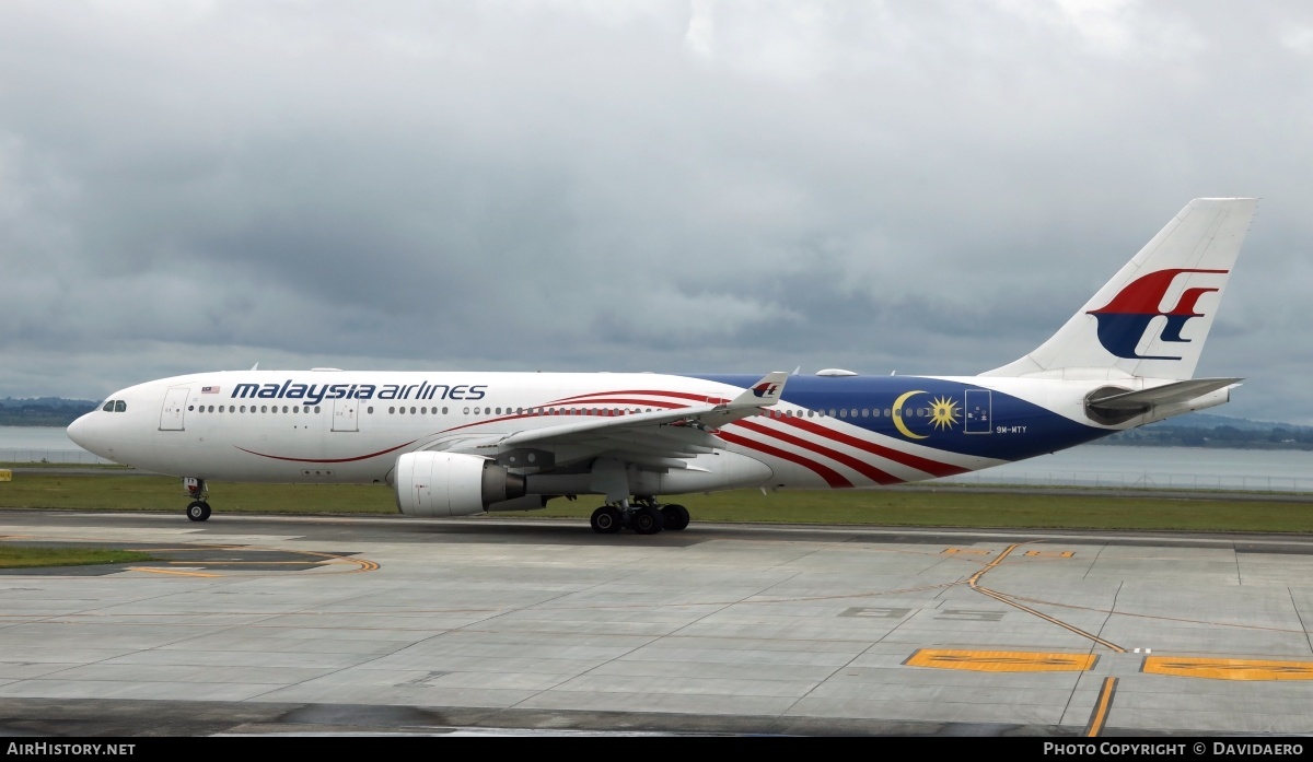 Aircraft Photo of 9M-MTY | Airbus A330-223 | Malaysia Airlines | AirHistory.net #542544