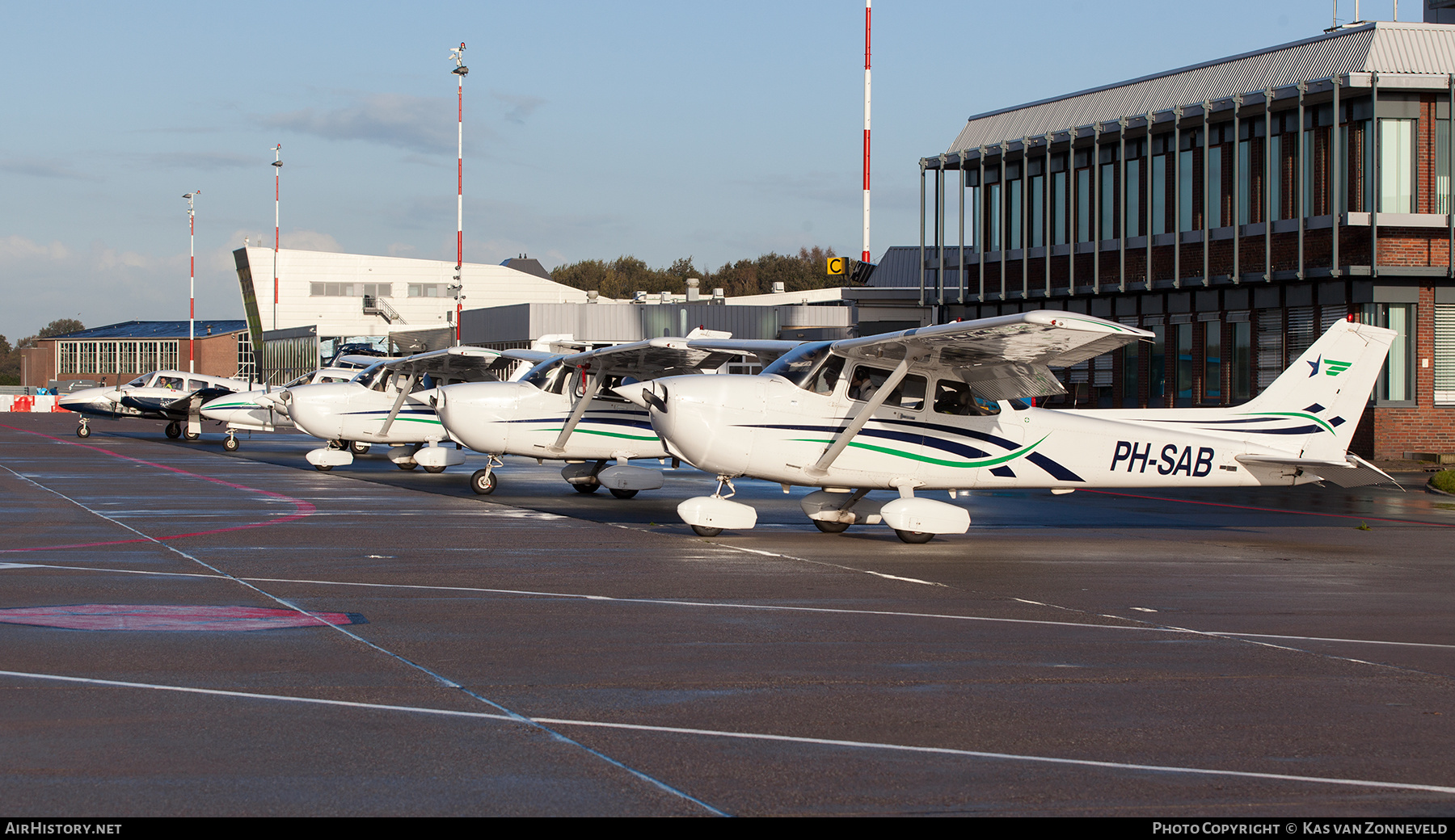 Aircraft Photo of PH-SAB | Cessna 172R Skyhawk | Stella Aviation | AirHistory.net #542848