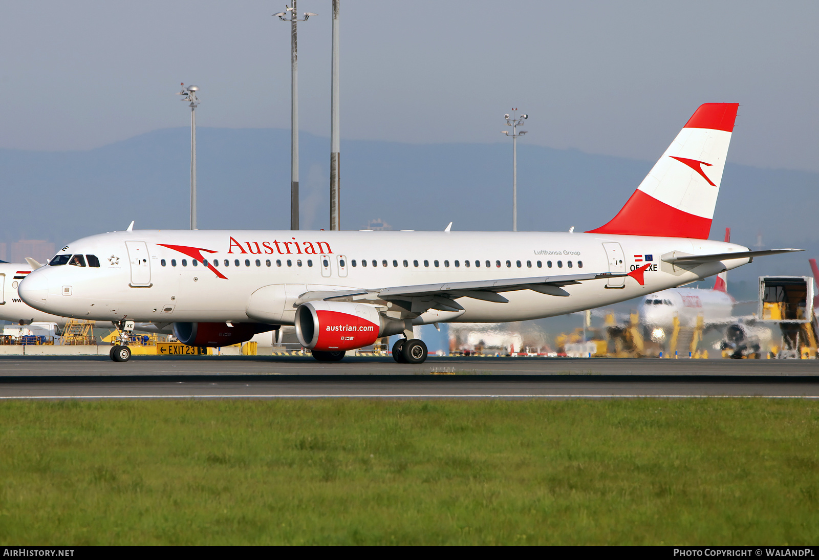 Aircraft Photo of OE-LXE | Airbus A320-216 | Austrian Airlines | AirHistory.net #542880