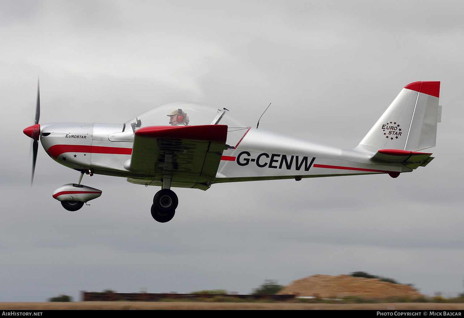 Aircraft Photo of G-CENW | Evektor-Aerotechnik EV-97A Eurostar | AirHistory.net #542886