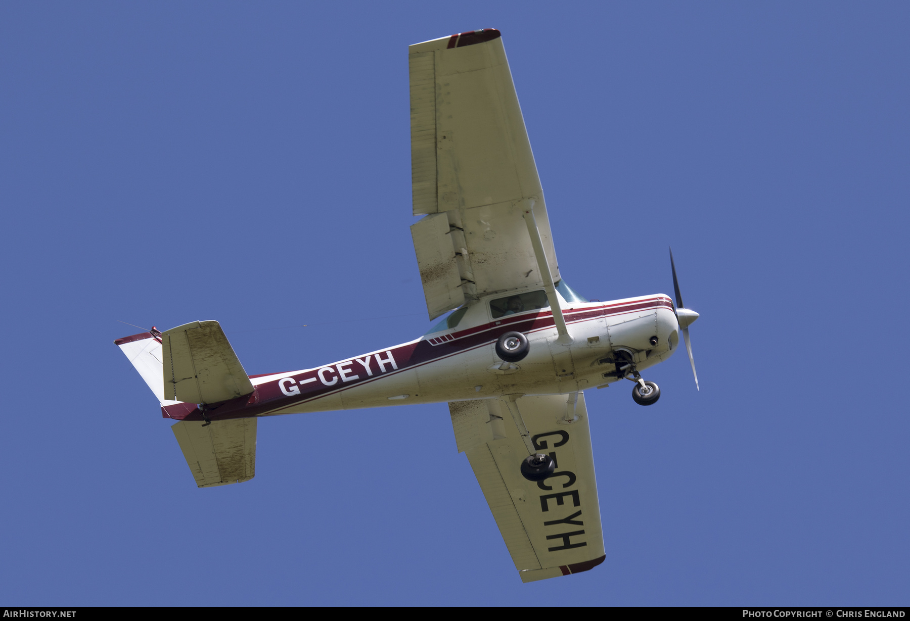 Aircraft Photo of G-CEYH | Cessna 152 | AirHistory.net #542934