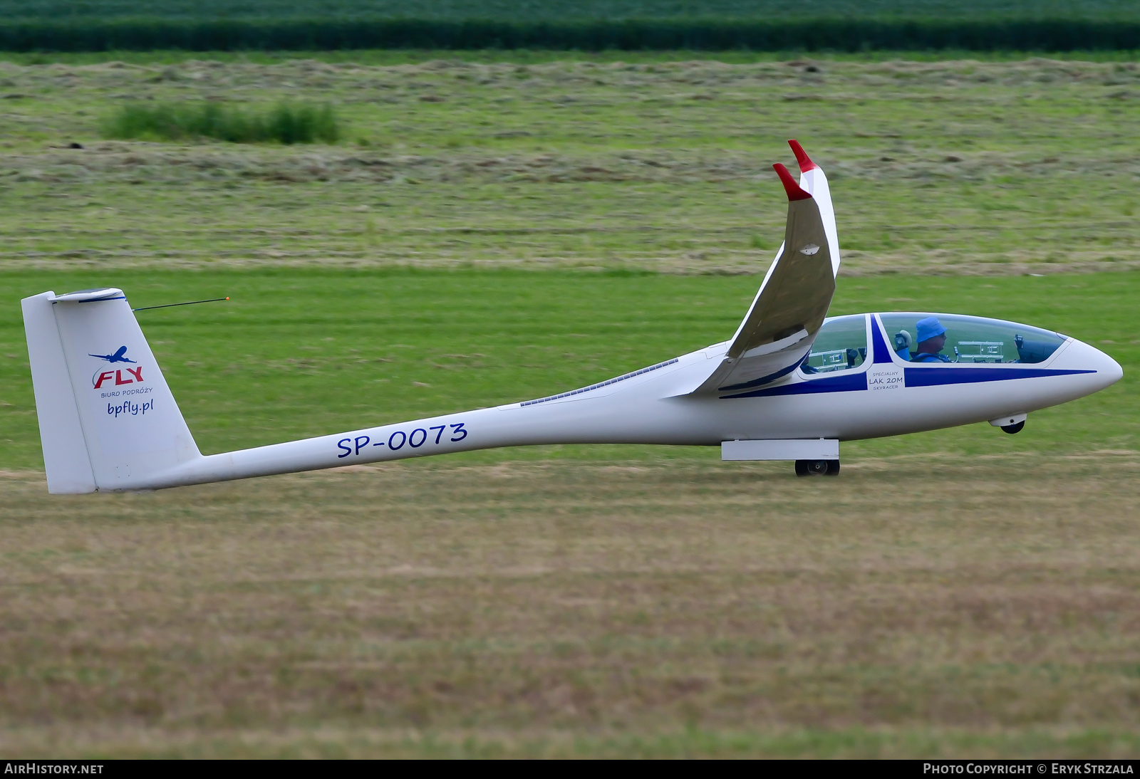 Aircraft Photo of SP-0073 | Sportine Aviacija LAK-20 M | Fly Biuro Podróży | AirHistory.net #542940