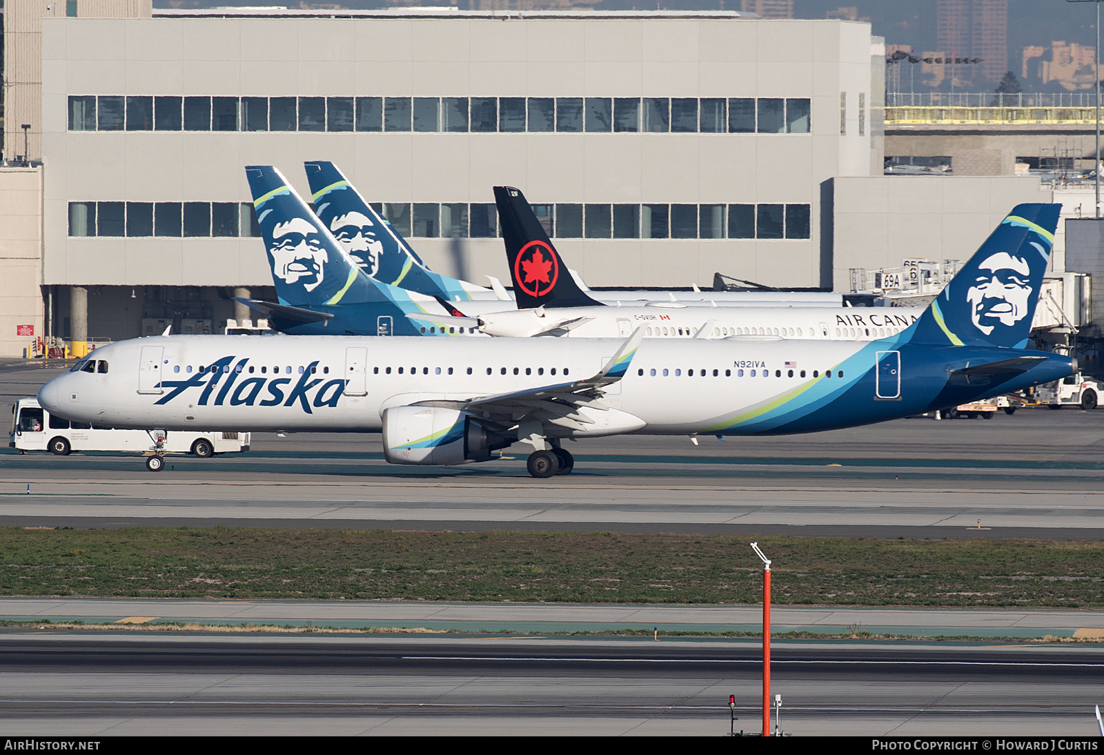 Aircraft Photo of N921VA | Airbus A321-253N | Alaska Airlines | AirHistory.net #542965