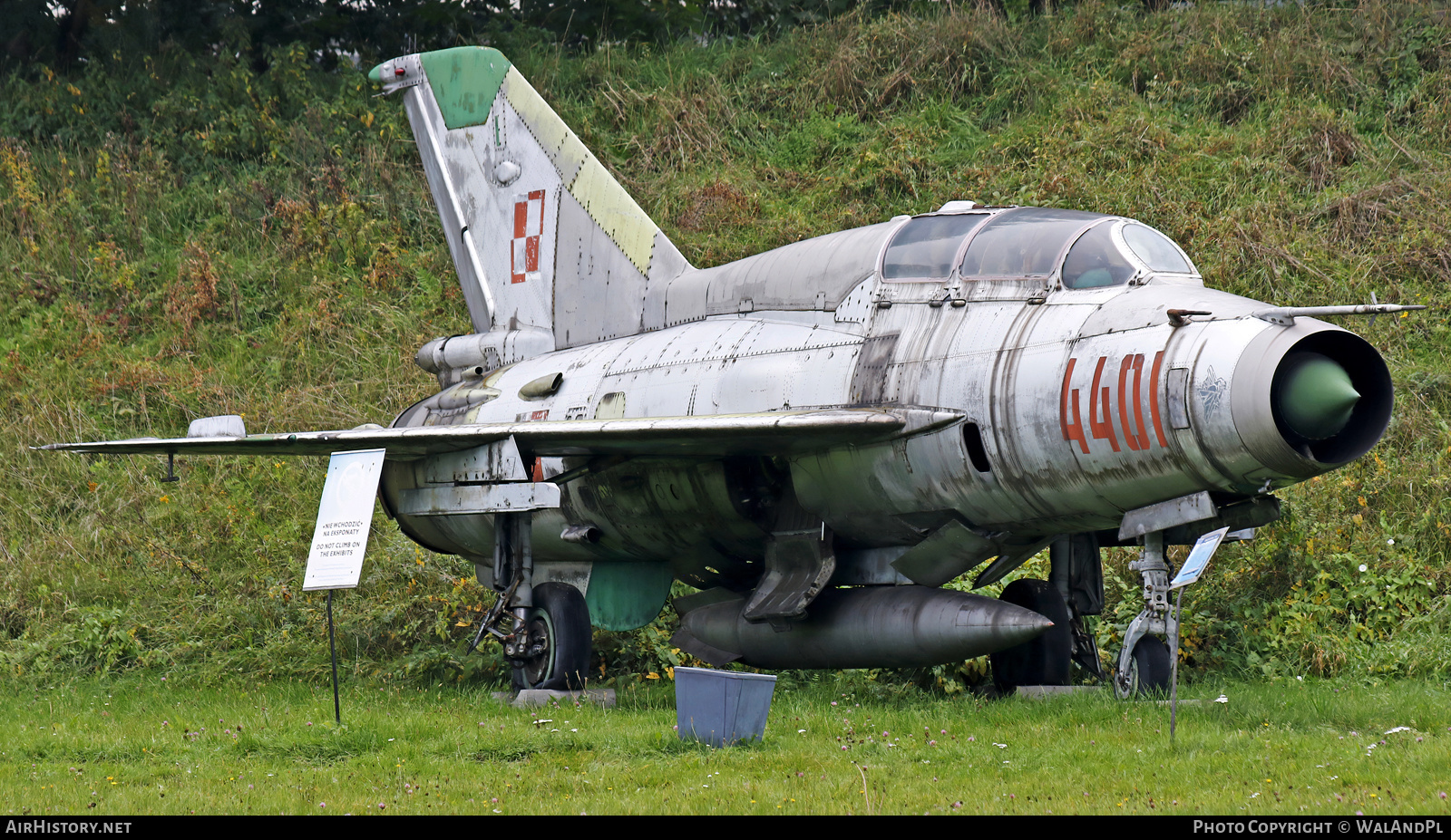 Aircraft Photo of 4401 | Mikoyan-Gurevich MiG-21US | Poland - Air Force | AirHistory.net #542969