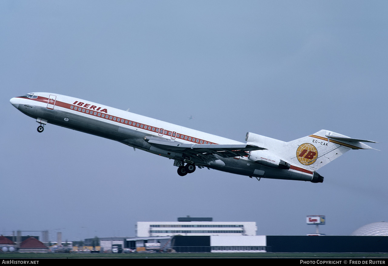 Aircraft Photo of EC-CAK | Boeing 727-256/Adv | Iberia | AirHistory.net #542986