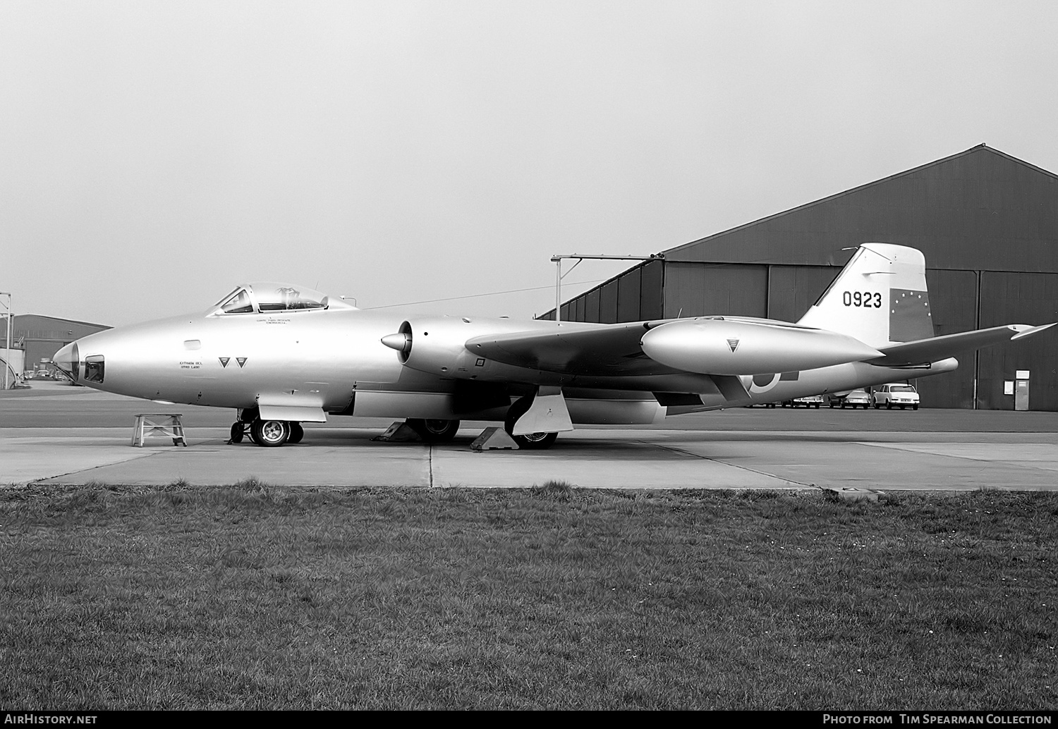 Aircraft Photo of 0923 | English Electric Canberra B(I)88 | Venezuela - Air Force | AirHistory.net #543043