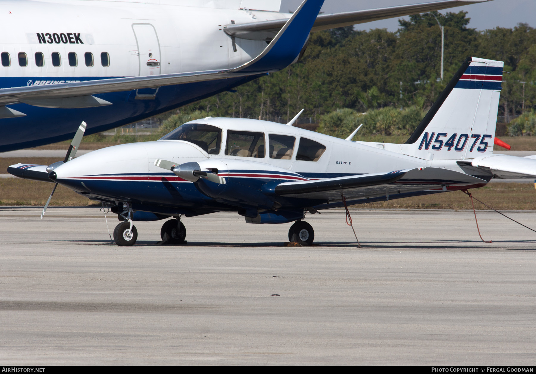 Aircraft Photo of N54075 | Piper PA-23-250 Aztec E | AirHistory.net #543055