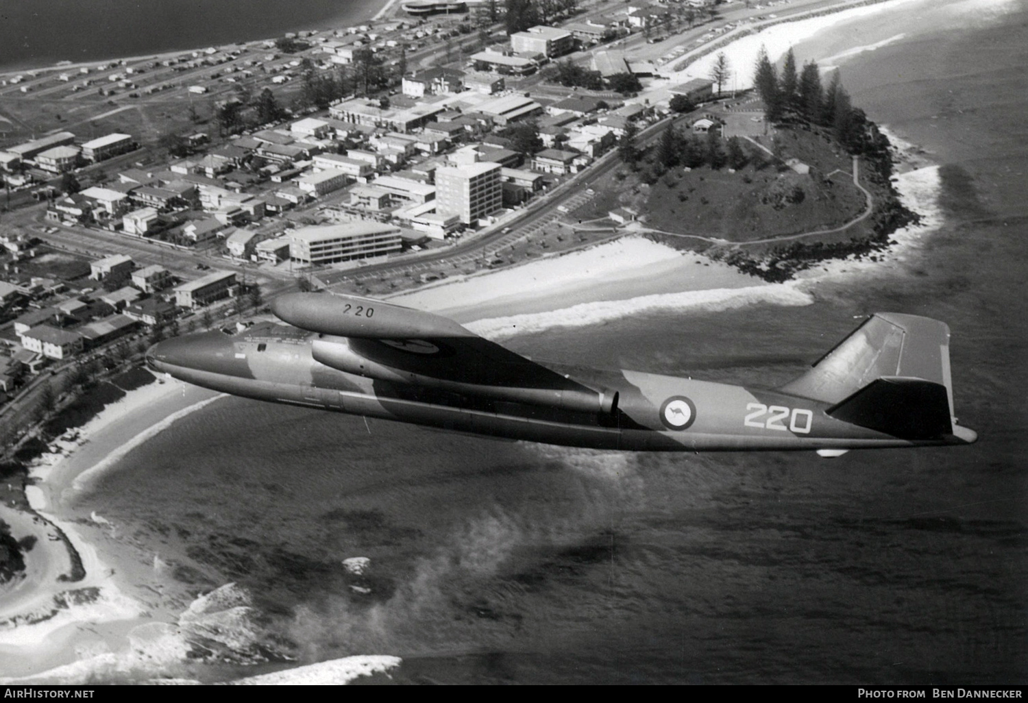 Aircraft Photo of A84-220 | English Electric Canberra B.20 | Australia - Air Force | AirHistory.net #543061