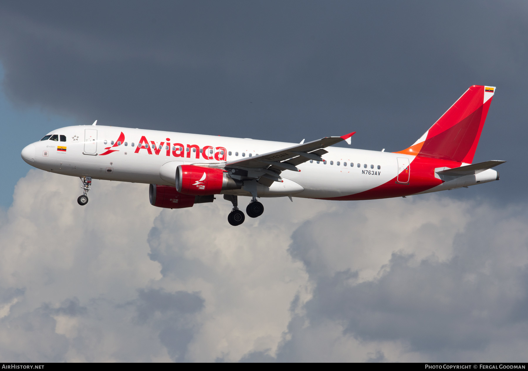 Aircraft Photo of N763AV | Airbus A320-214 | Avianca | AirHistory.net #543063