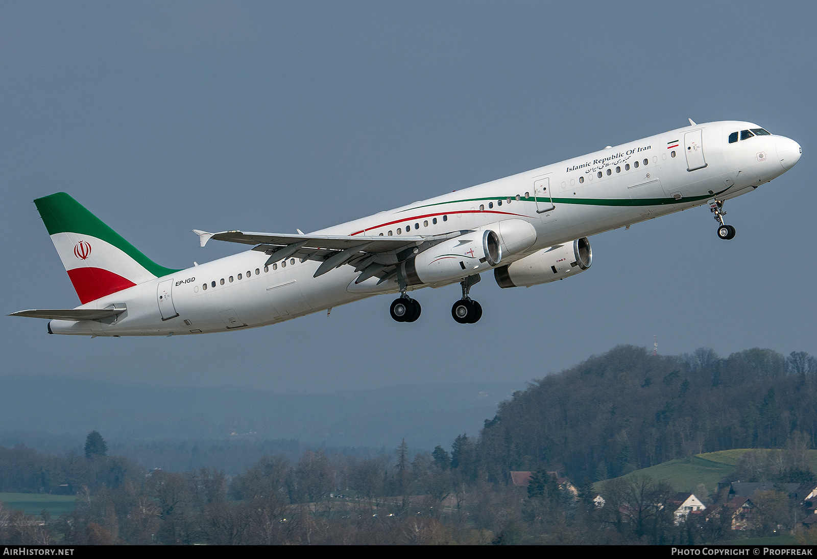 Aircraft Photo of EP-IGD | Airbus A321-231 | Islamic Republic of Iran | AirHistory.net #543079