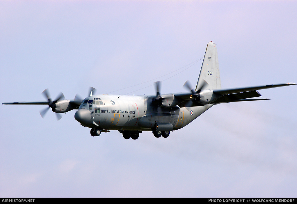 Aircraft Photo of 952 | Lockheed C-130H Hercules | Norway - Air Force | AirHistory.net #543121