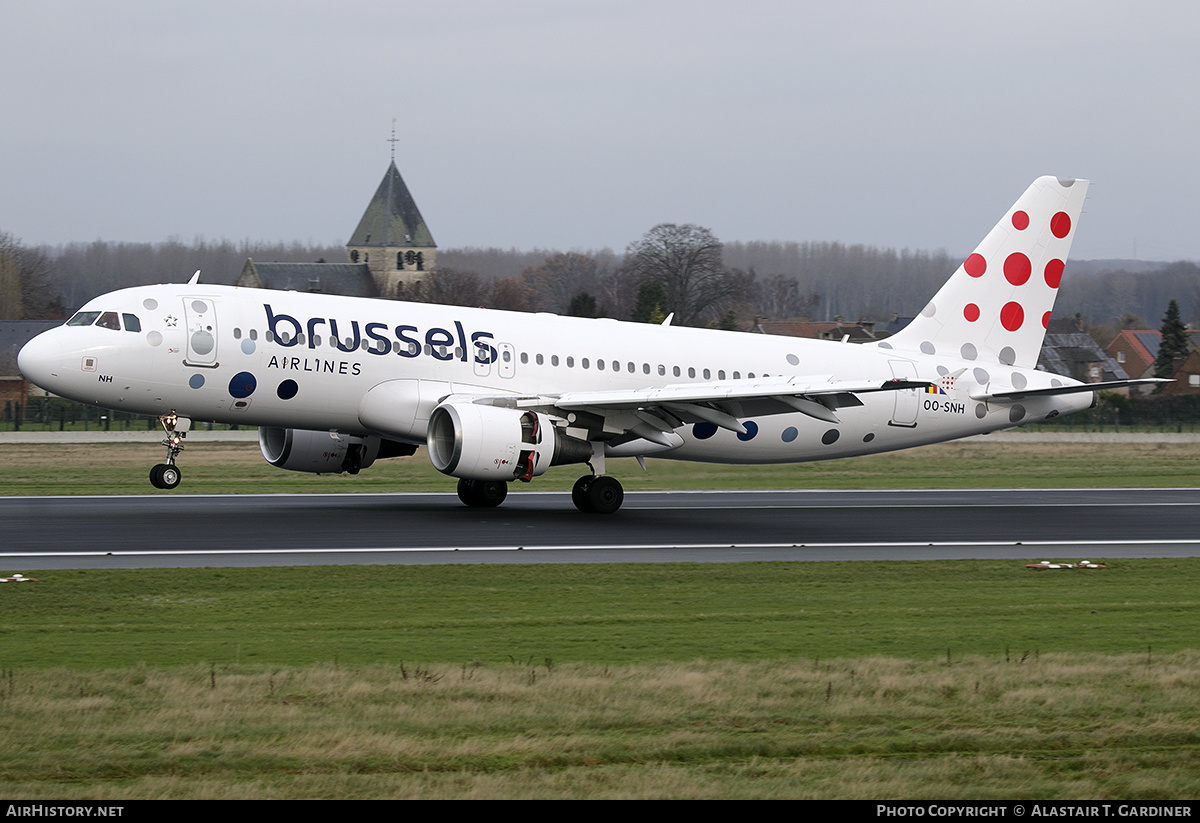 Aircraft Photo of OO-SNH | Airbus A320-214 | Brussels Airlines | AirHistory.net #543138