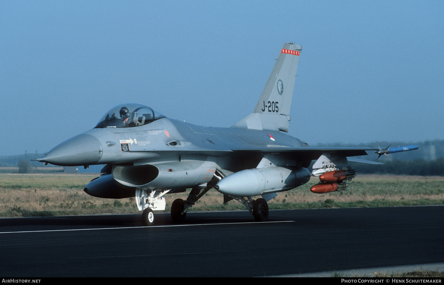 Aircraft Photo of J-205 | General Dynamics F-16A Fighting Falcon | Netherlands - Air Force | AirHistory.net #543240