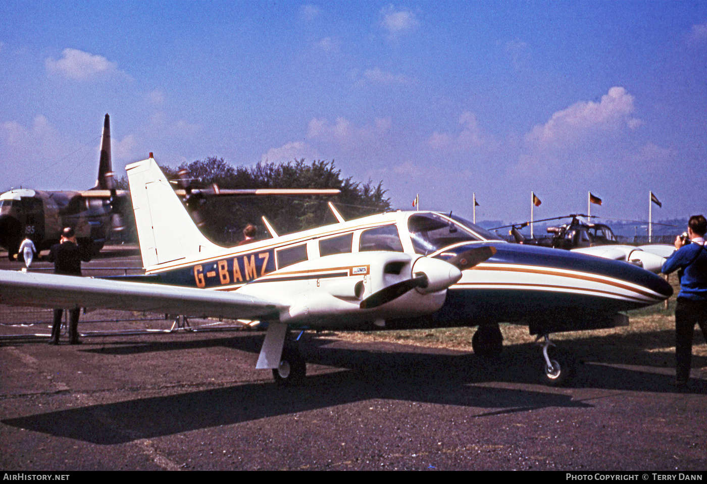 Aircraft Photo of G-BAMZ | Piper PA-34-200 Seneca | AirHistory.net #543301