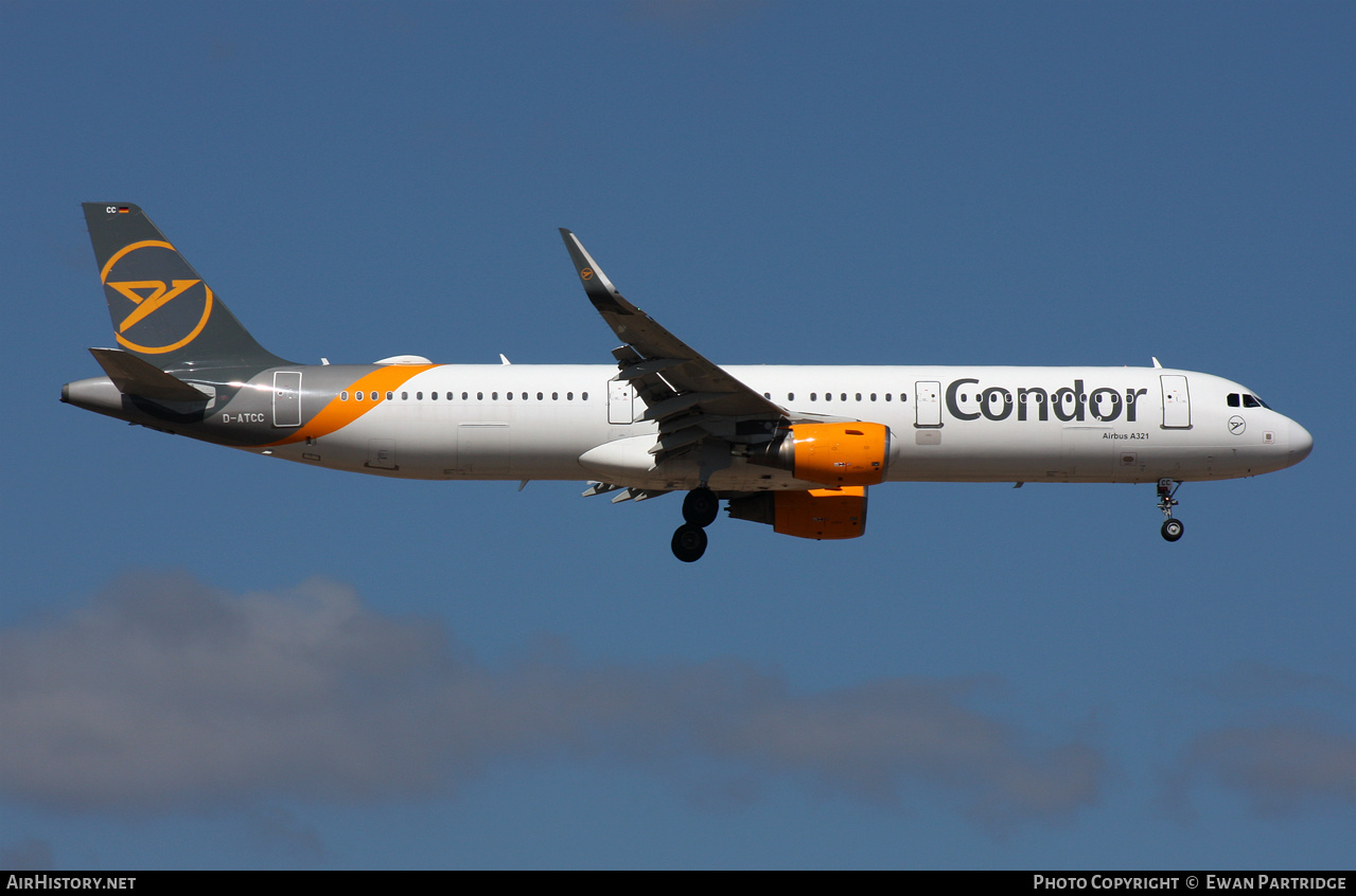 Aircraft Photo of D-ATCC | Airbus A321-211 | Condor Flugdienst | AirHistory.net #543374