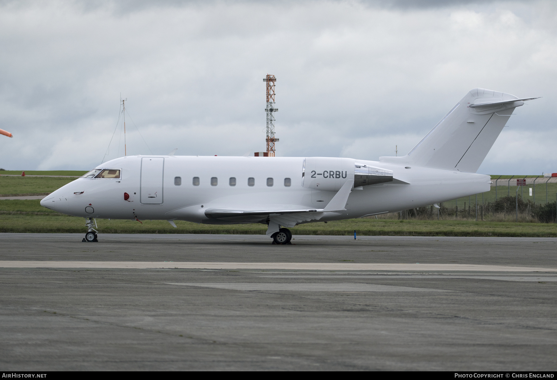 Aircraft Photo of 2-CRBU | Bombardier Challenger 604 (CL-600-2B16) | AirHistory.net #543400