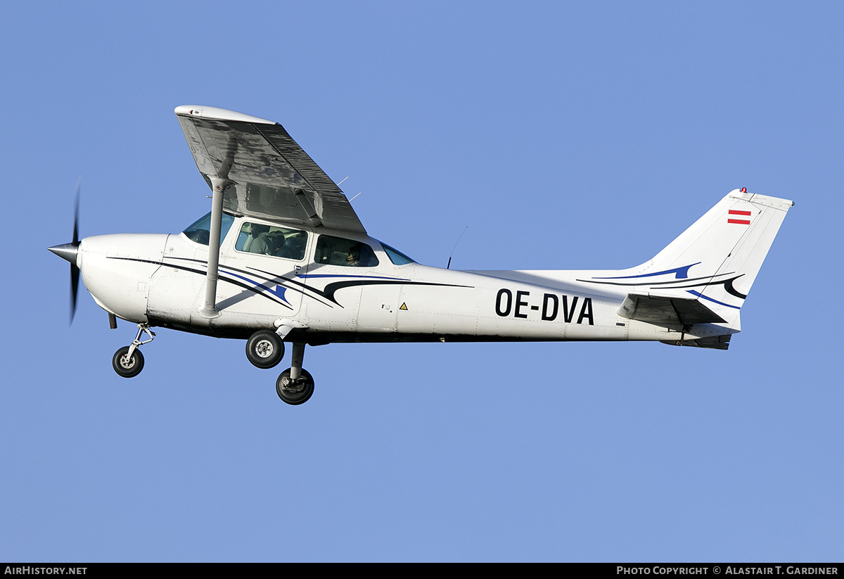 Aircraft Photo of OE-DVA | Cessna 172N Skyhawk | AirHistory.net #543406