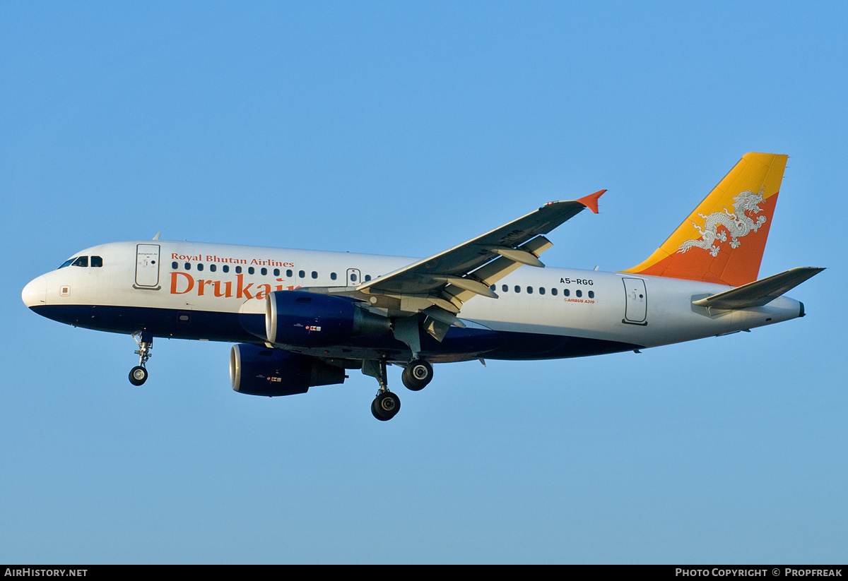 Aircraft Photo of A5-RGG | Airbus A319-115 | Drukair - Royal Bhutan Airlines | AirHistory.net #543414