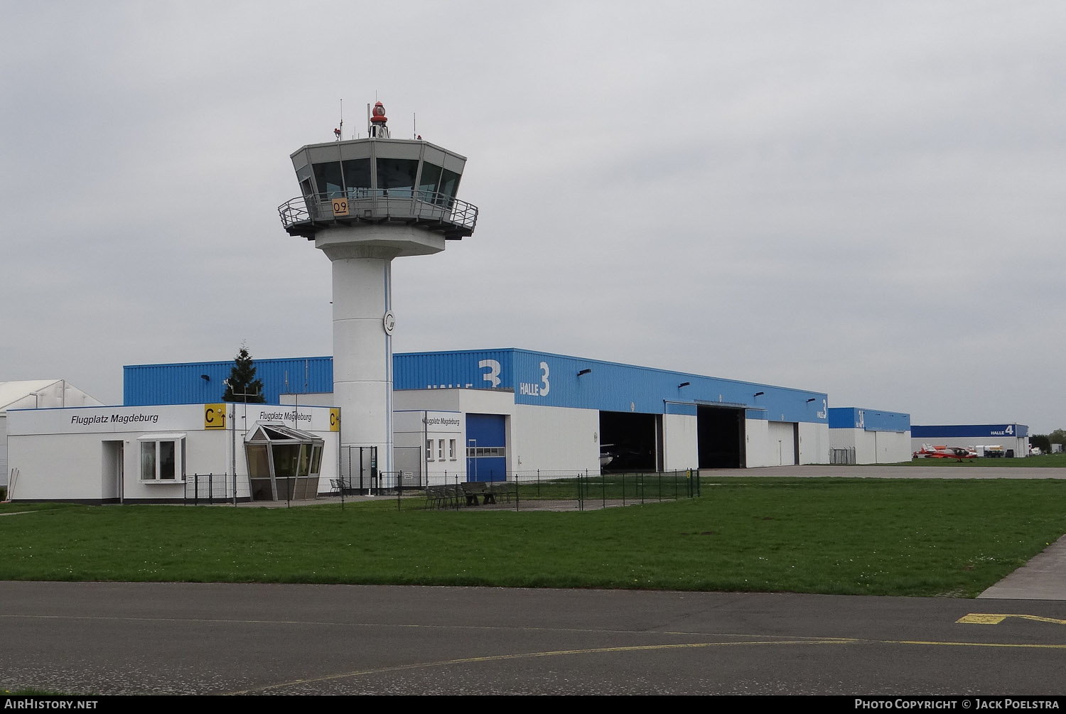 Airport photo of Magdeburg - City (EDBM) in Germany | AirHistory.net #543580