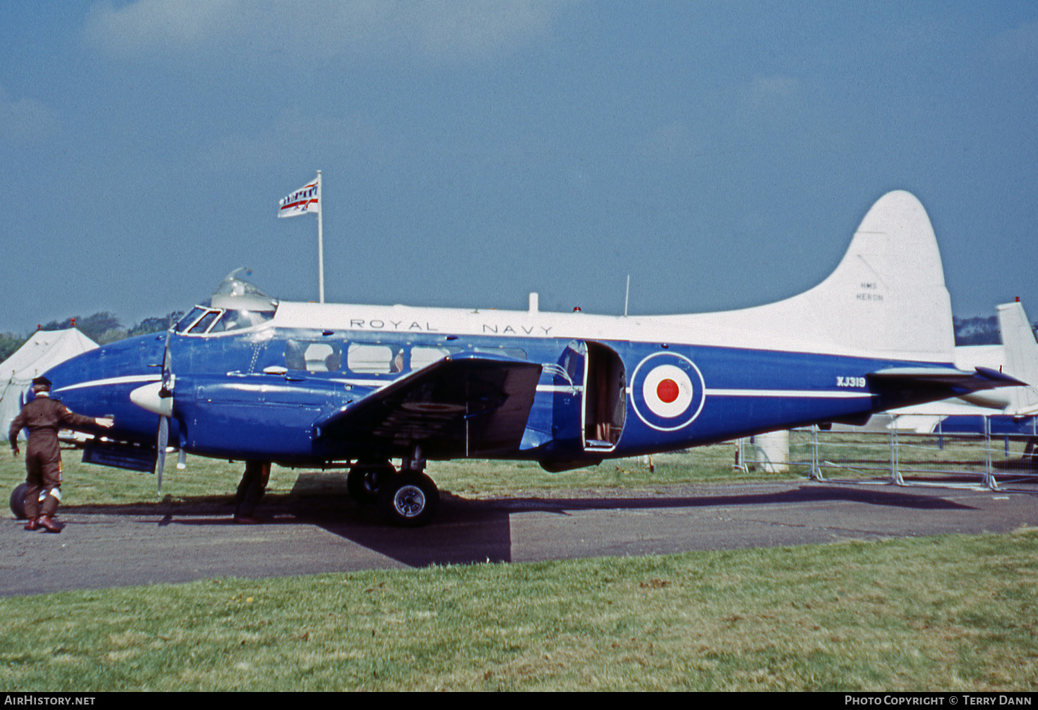 Aircraft Photo of XJ319 | De Havilland D.H. 104 Sea Devon C20 | UK - Navy | AirHistory.net #543633